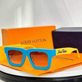 Picture of Louis Vuitton Sunglasses _SKUfw79398967fw